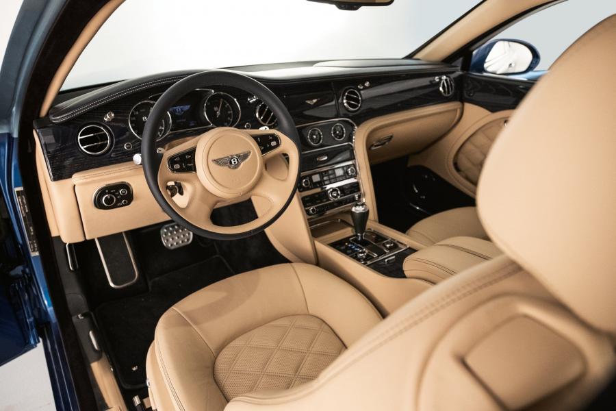 Торпедо Bentley Mulsanne Coupe by Ares Design 2018 года  (фото 11 из 21)